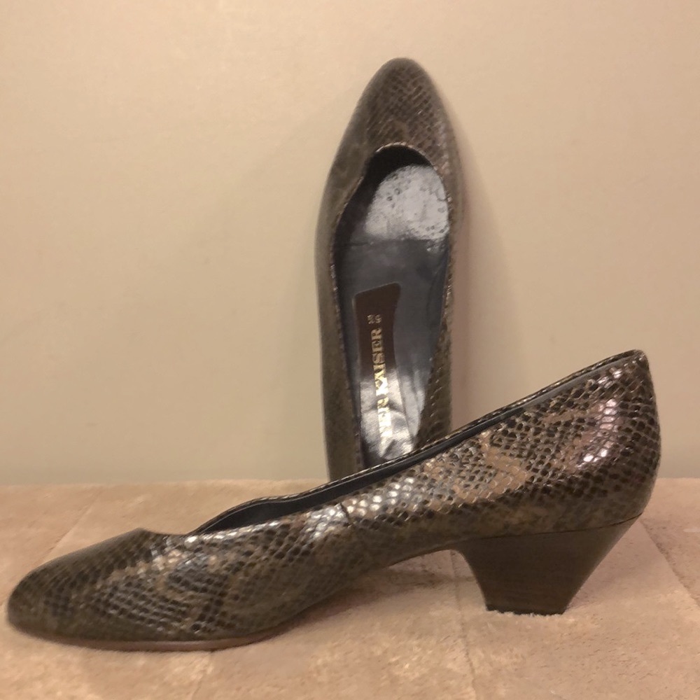 PETER KAISER vintage pumps